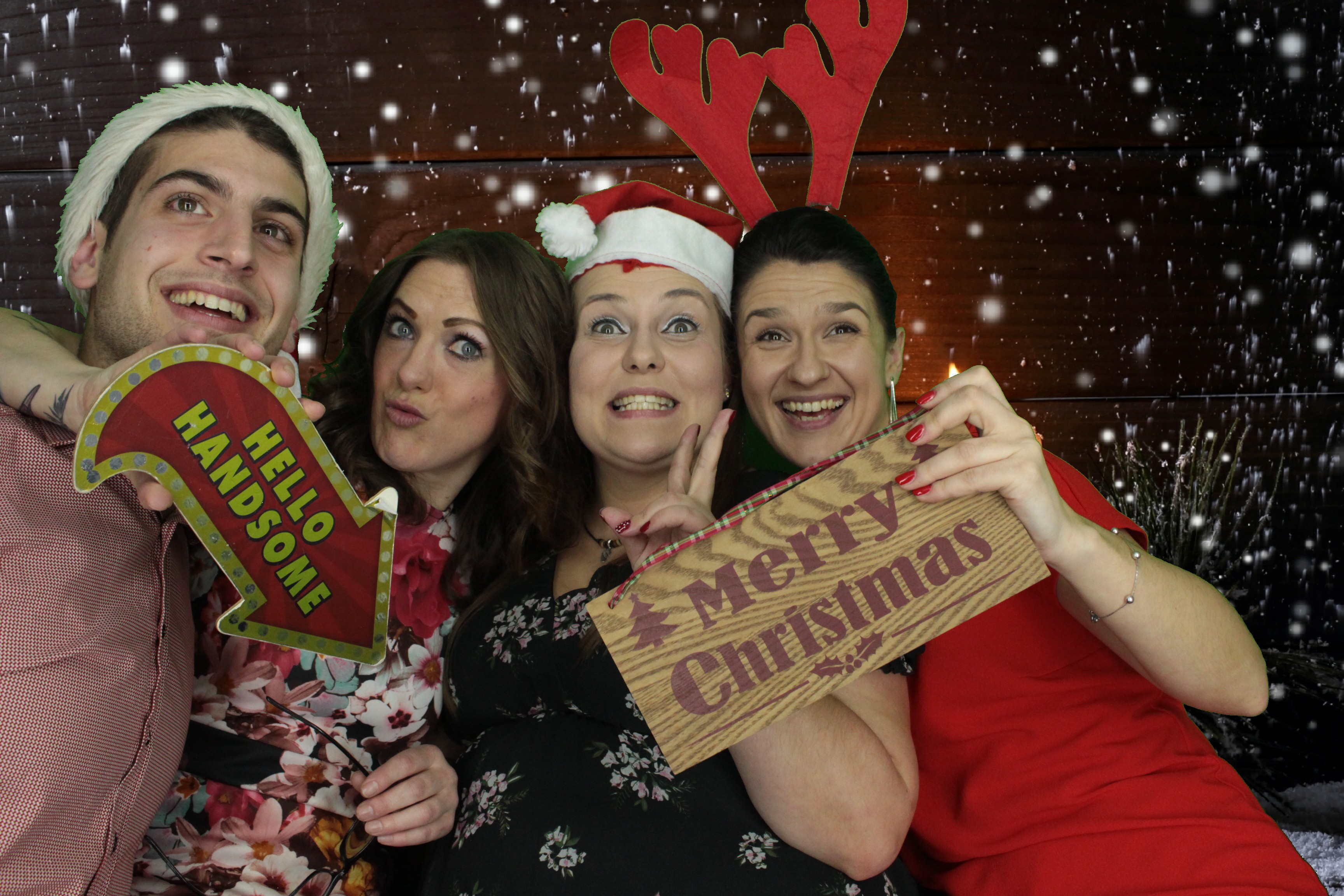 One Line Christmas Party | View more photos from the event at gallery.myphotoboothexperience.co.uk/u/MyPhotoBoothExperienceLtd/One-Line-Christmas-Party